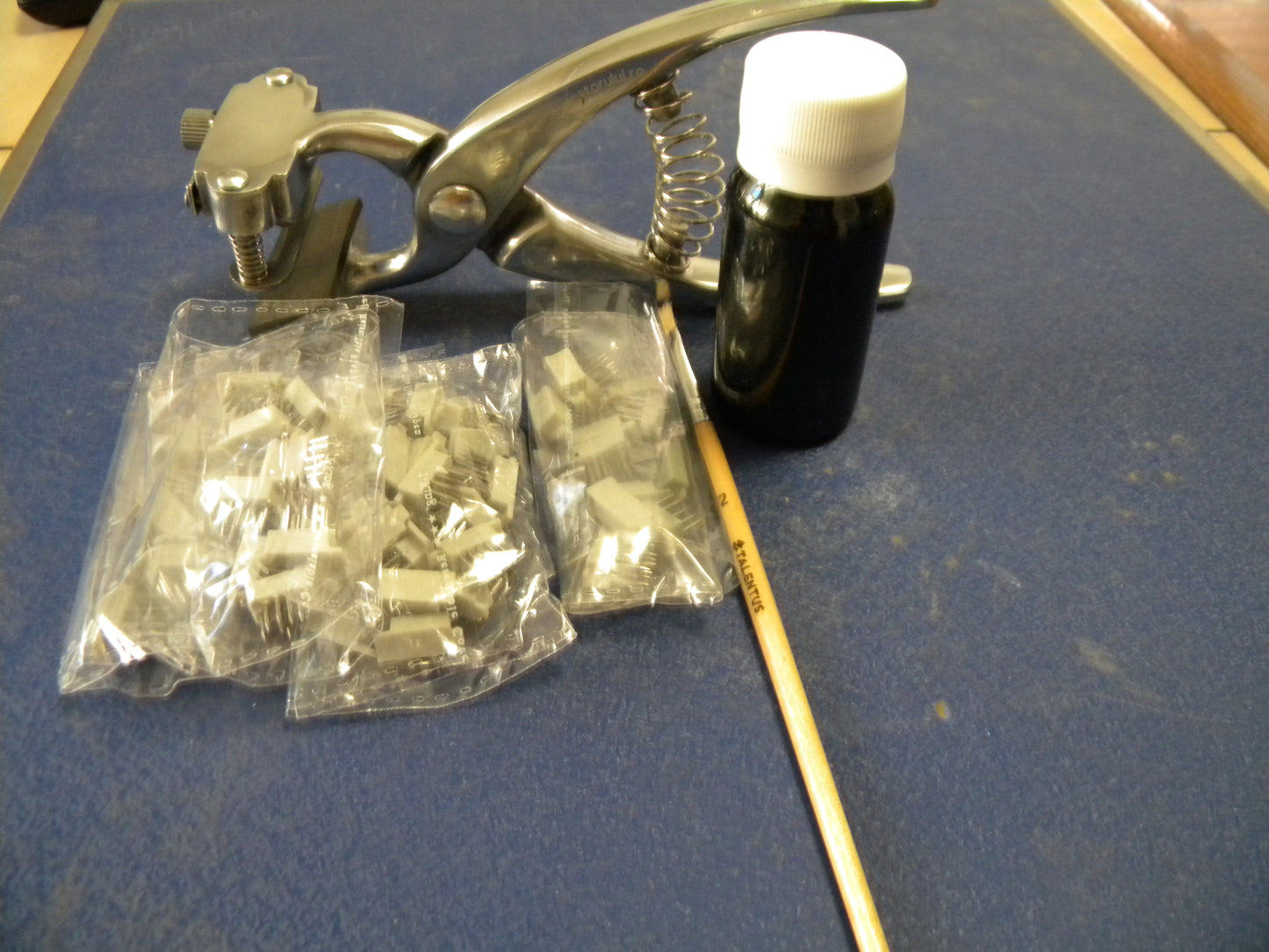 Chit complet tatuare iepuri oi capre