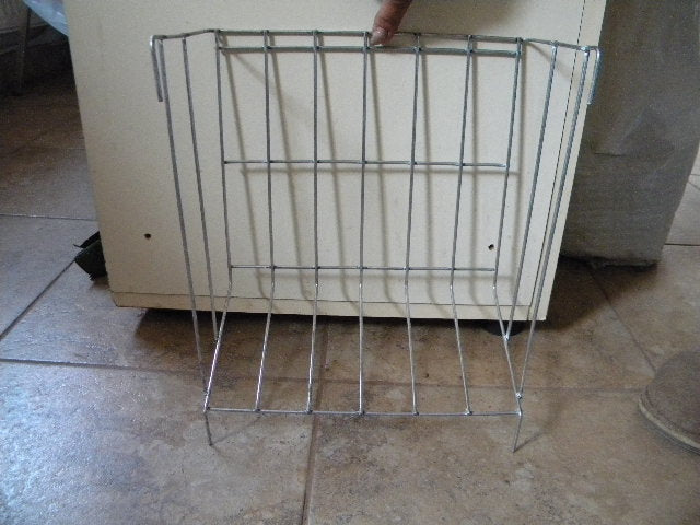 Hranitor iepuri fan si lucerna