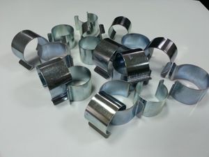 Clips metalic pentru folie solar