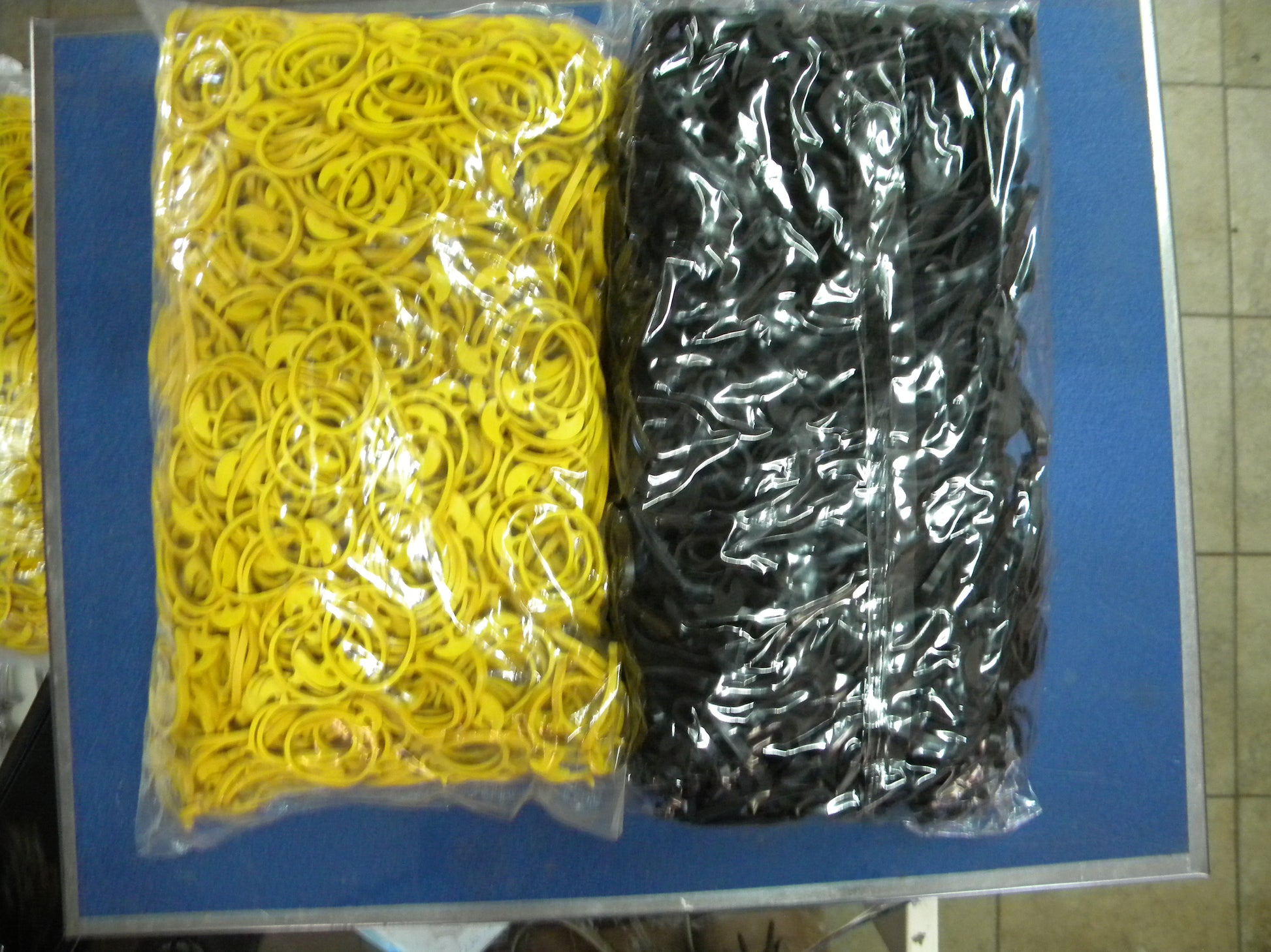 Elastice de legat mure tip ancora galbene